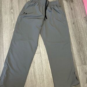 Under Armour (M) Gray Pants